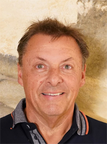 Wolfgang R